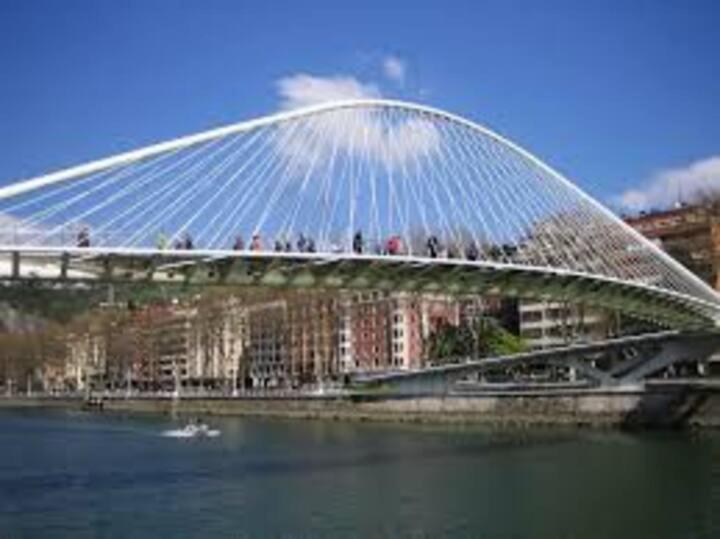 Apartmán Apartamento Con Garaje Opcional Con 2 Banos Cerca Ayuntamiento Bilbao Exteriér fotografie