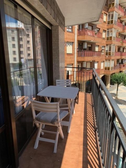 Apartmán Apartamento Con Garaje Opcional Con 2 Banos Cerca Ayuntamiento Bilbao Exteriér fotografie